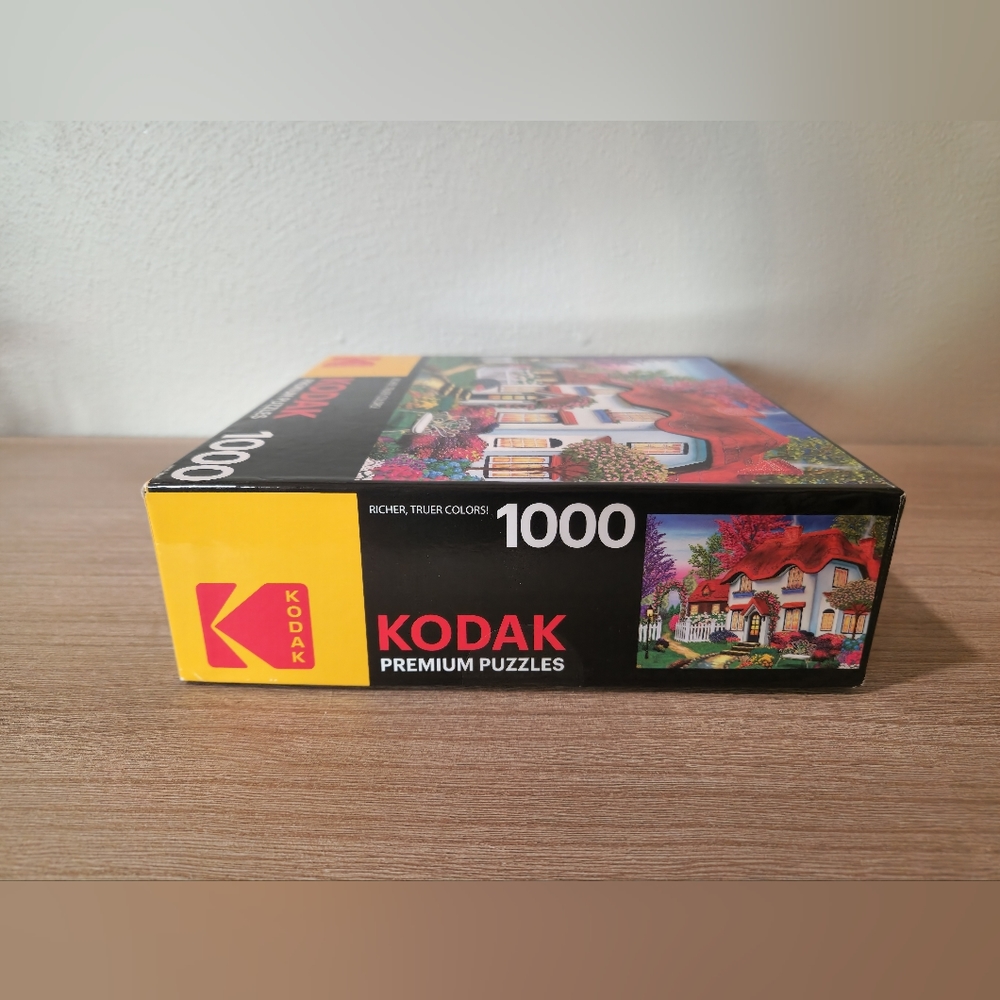 Kodak 1000 Piece Puzzle "Cozy Cottage" - Picture 3 of 4